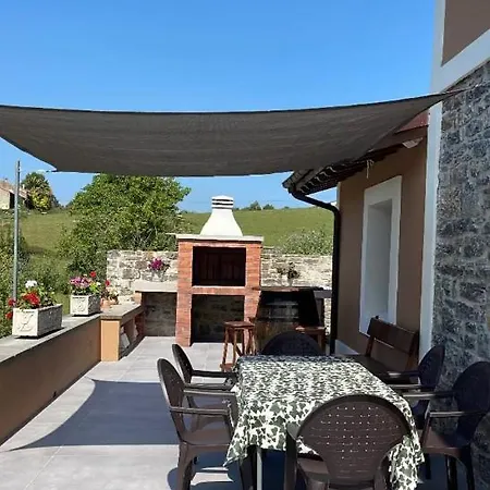 בית נופש Casa Vacacional Escuela La Llera *