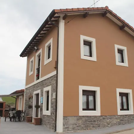 Casa Vacacional Escuela La Llera בית נופש